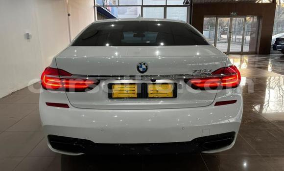 Sayi Na hannu BMW 7-Series White Mota in Maseru a Maseru Sayi Na hannu BMW 7-Series White Mota in Maseru a Maseru
