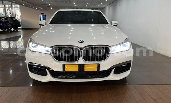 Sayi Na hannu BMW 7-Series White Mota in Maseru a Maseru Sayi Na hannu BMW 7-Series White Mota in Maseru a Maseru