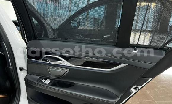 Sayi Na hannu BMW 7-Series White Mota in Maseru a Maseru Sayi Na hannu BMW 7-Series White Mota in Maseru a Maseru