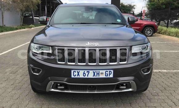 Sayi Na hannu Jeep Cherokee Black Mota in Maseru a Maseru
