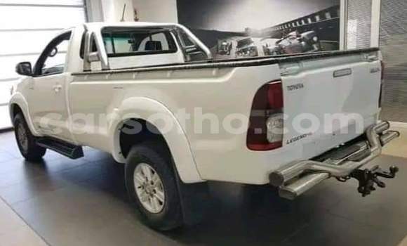 Acheter Occasion Voiture Toyota Hilux Blanc à Maseru, Maseru Acheter Occasion Voiture Toyota Hilux Blanc à Maseru, Maseru