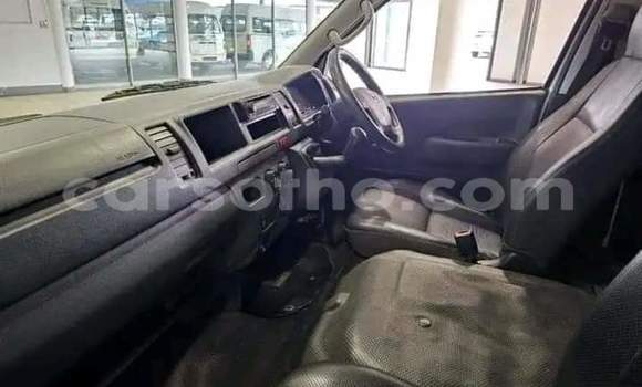 اشتري مستعمل Toyota Hiace White سيارة في Maseru في Maseru اشتري مستعمل Toyota Hiace White سيارة في Maseru في Maseru