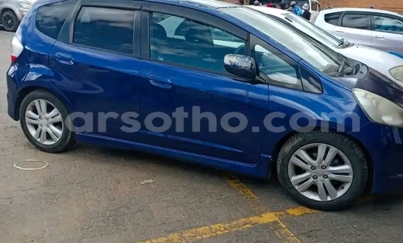 اشتري مستعمل Honda FIT Blue سيارة في Maseru في Maseru