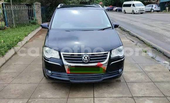 Acheter Occasion Voiture Volkswagen Touran Noir à Mafeteng, Mafeteng Acheter Occasion Voiture Volkswagen Touran Noir à Mafeteng, Mafeteng