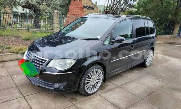 Acheter Occasion Voiture Volkswagen Touran Noir à Mafeteng, Mafeteng Acheter Occasion Voiture Volkswagen Touran Noir à Mafeteng, Mafeteng