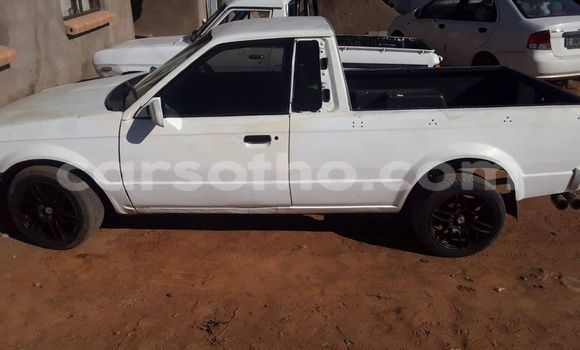 Buy Used Toyota Hilux White Car in Import - Dubai in Maseru