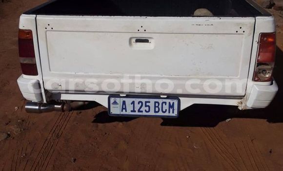 Acheter Occasion Voiture Toyota Hilux Blanc à Import - Dubai, Maseru Acheter Occasion Voiture Toyota Hilux Blanc à Import - Dubai, Maseru