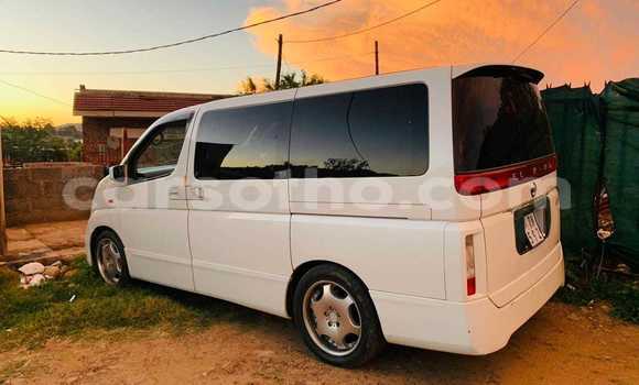 Sayi Na hannu Nissan Note White Mota in Mafeteng a Mafeteng Sayi Na hannu Nissan Note White Mota in Mafeteng a Mafeteng