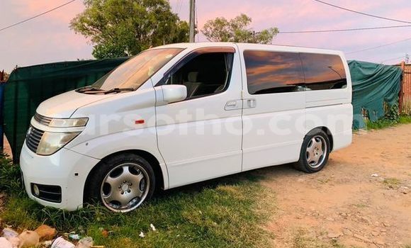 Sayi Na hannu Nissan Note White Mota in Mafeteng a Mafeteng Sayi Na hannu Nissan Note White Mota in Mafeteng a Mafeteng