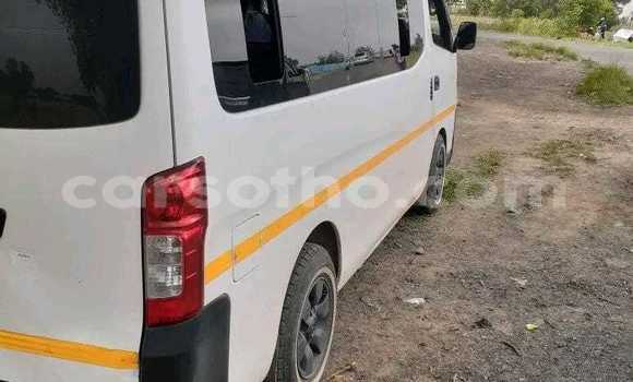 Sayi Na hannu Toyota Hiace White Mota in Mafeteng a Mafeteng Sayi Na hannu Toyota Hiace White Mota in Mafeteng a Mafeteng