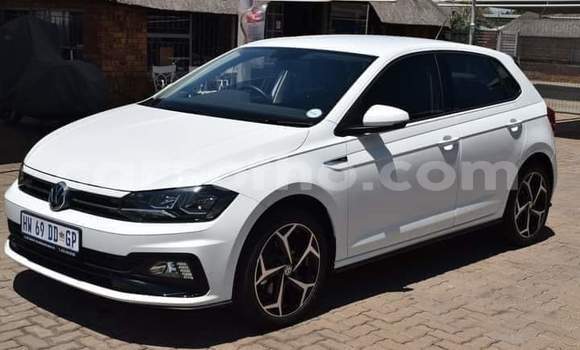Acheter Occasion Voiture Volkswagen Polo Blanc à Maseru, Maseru Acheter Occasion Voiture Volkswagen Polo Blanc à Maseru, Maseru