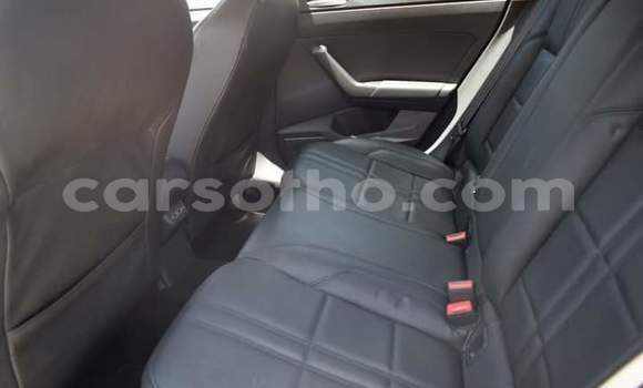 Acheter Occasion Voiture Volkswagen Polo Blanc à Maseru, Maseru Acheter Occasion Voiture Volkswagen Polo Blanc à Maseru, Maseru