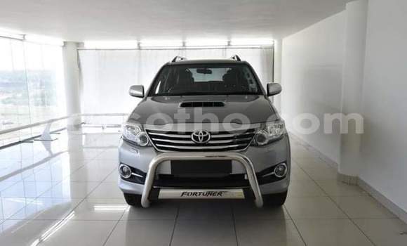 Acheter Occasion Voiture Toyota Fortuner Gris à Maseru, Maseru