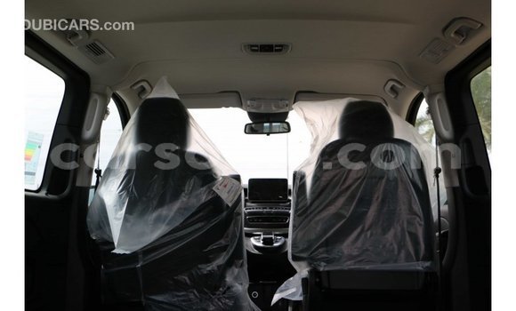 Acheter Import Voiture Mercedes-Benz 250 Noir à Import - Dubai, Maseru Acheter Import Voiture Mercedes-Benz 250 Noir à Import - Dubai, Maseru