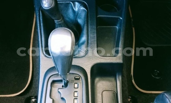 Sayi Na hannu Toyota Hilux White Mota in Maputsoe a Leribe Sayi Na hannu Toyota Hilux White Mota in Maputsoe a Leribe