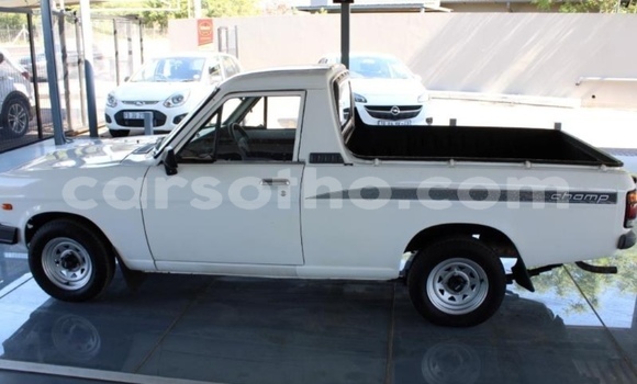 Acheter Occasion Voiture Nissan Pickup Blanc à Maputsoe, Leribe Acheter Occasion Voiture Nissan Pickup Blanc à Maputsoe, Leribe