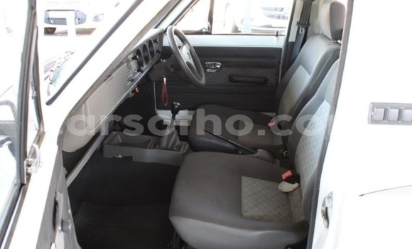 Acheter Occasion Voiture Nissan Pickup Blanc à Maputsoe, Leribe Acheter Occasion Voiture Nissan Pickup Blanc à Maputsoe, Leribe