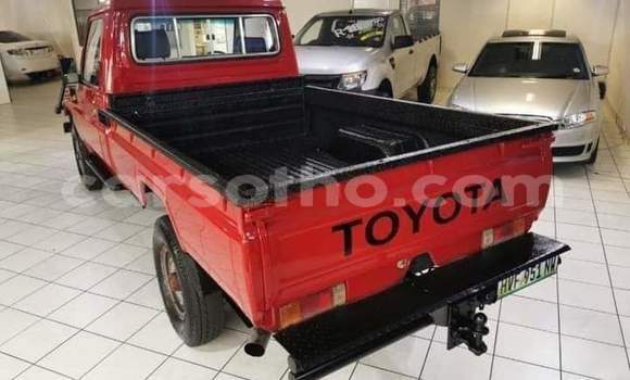 Acheter Occasion Voiture Toyota Land Cruiser Rouge à Maseru, Maseru Acheter Occasion Voiture Toyota Land Cruiser Rouge à Maseru, Maseru