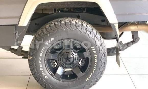 Sayi Na hannu Toyota Land Cruiser Black Mota in Maseru a Maseru Sayi Na hannu Toyota Land Cruiser Black Mota in Maseru a Maseru