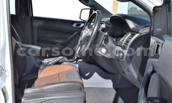Sayi Na hannu Ford Ranger White Mota in Maseru a Maseru Sayi Na hannu Ford Ranger White Mota in Maseru a Maseru