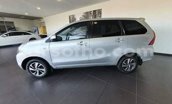 Sayi Na hannu Toyota Avanza Beige Mota in Maseru a Maseru Sayi Na hannu Toyota Avanza Beige Mota in Maseru a Maseru