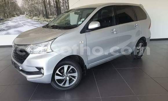 Sayi Na hannu Toyota Avanza Beige Mota in Maseru a Maseru Sayi Na hannu Toyota Avanza Beige Mota in Maseru a Maseru