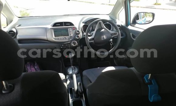 Acheter Occasion Voiture Honda FIT Bleu à Import - Dubai, Maseru Acheter Occasion Voiture Honda FIT Bleu à Import - Dubai, Maseru