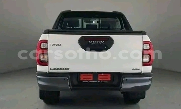 اشتري مستعمل Toyota Hilux White سيارة في Maseru في Maseru اشتري مستعمل Toyota Hilux White سيارة في Maseru في Maseru