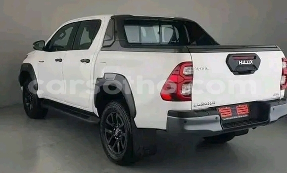 اشتري مستعمل Toyota Hilux White سيارة في Maseru في Maseru اشتري مستعمل Toyota Hilux White سيارة في Maseru في Maseru