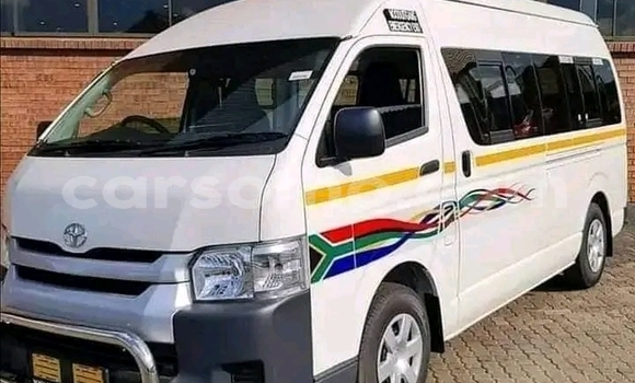 اشتري مستعمل Toyota Hiace White سيارة في Maseru في Maseru اشتري مستعمل Toyota Hiace White سيارة في Maseru في Maseru