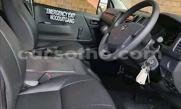 اشتري مستعمل Toyota Hiace White سيارة في Maseru في Maseru اشتري مستعمل Toyota Hiace White سيارة في Maseru في Maseru