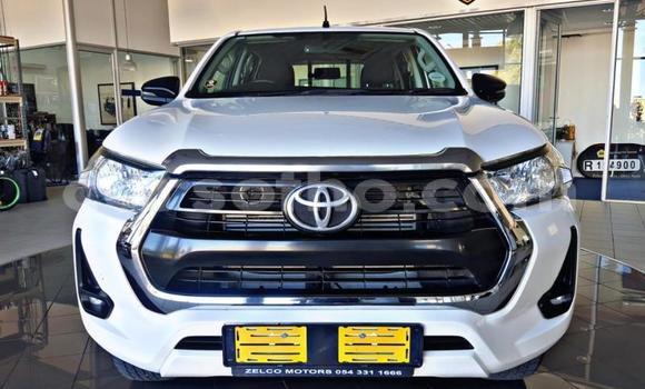 Buy Used Toyota Hilux White Car in Maseru in Maseru Buy Used Toyota Hilux White Car in Maseru in Maseru