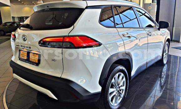 Sayi Na hannu Toyota Corolla Cross White Mota in Maseru a Maseru Sayi Na hannu Toyota Corolla Cross White Mota in Maseru a Maseru