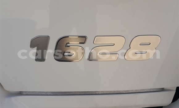 Sayi Na hannu Hino 300 Series White Babbar mota in Maseru a Maseru Sayi Na hannu Hino 300 Series White Babbar mota in Maseru a Maseru