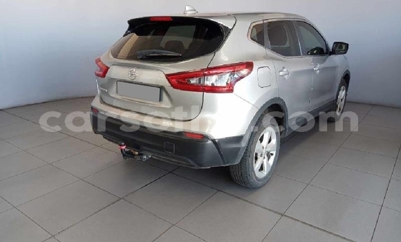 Buy Used Nissan Qashqai Silver Car in Maseru in Maseru Buy Used Nissan Qashqai Silver Car in Maseru in Maseru