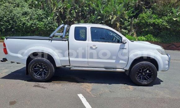 Acheter Occasion Voiture Toyota Hilux Blanc à Maseru, Maseru Acheter Occasion Voiture Toyota Hilux Blanc à Maseru, Maseru