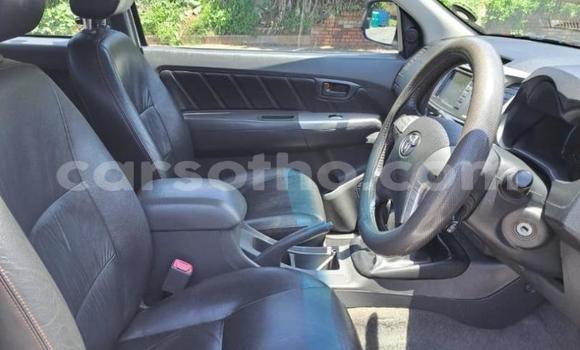 Acheter Occasion Voiture Toyota Hilux Blanc à Maseru, Maseru Acheter Occasion Voiture Toyota Hilux Blanc à Maseru, Maseru