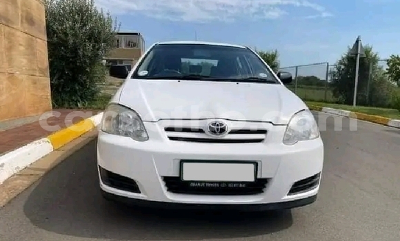 Sayi Na hannu Toyota Runx White Mota in Maseru a Maseru Sayi Na hannu Toyota Runx White Mota in Maseru a Maseru