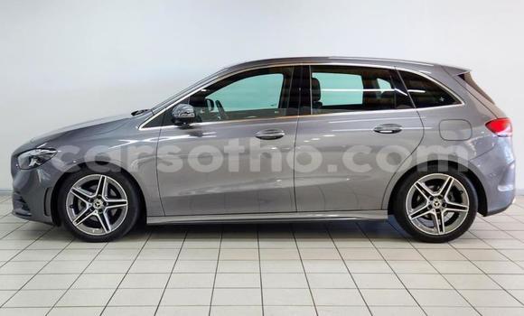 Acheter Occasion Voiture Mercedes-Benz B-klasse Gris à Maseru, Maseru Acheter Occasion Voiture Mercedes-Benz B-klasse Gris à Maseru, Maseru