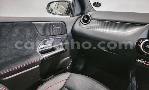 Acheter Occasion Voiture Mercedes-Benz B-klasse Gris à Maseru, Maseru Acheter Occasion Voiture Mercedes-Benz B-klasse Gris à Maseru, Maseru