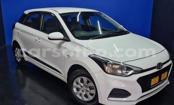 Buy Used Hyundai i20 White Car in Maseru in Maseru Buy Used Hyundai i20 White Car in Maseru in Maseru