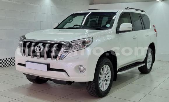Acheter Occasion Voiture Toyota Land Cruiser Prado Blanc à Maseru, Maseru Acheter Occasion Voiture Toyota Land Cruiser Prado Blanc à Maseru, Maseru
