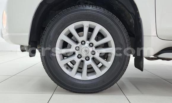 Acheter Occasion Voiture Toyota Land Cruiser Prado Blanc à Maseru, Maseru Acheter Occasion Voiture Toyota Land Cruiser Prado Blanc à Maseru, Maseru
