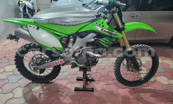 Acheter Occasion Moto Kawasaki KX Vert à Maseru, Maseru Acheter Occasion Moto Kawasaki KX Vert à Maseru, Maseru