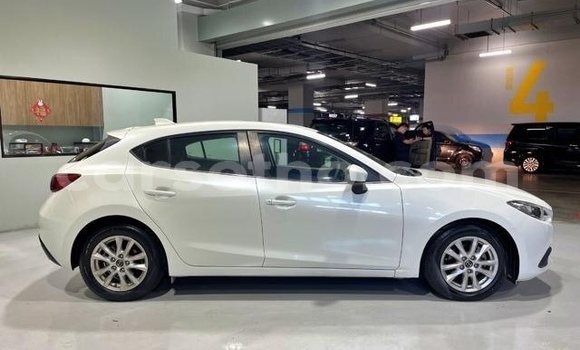 Sayi Na hannu Mazda 3 White Mota in Maputsoe a Leribe Sayi Na hannu Mazda 3 White Mota in Maputsoe a Leribe