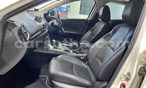 Sayi Na hannu Mazda 3 White Mota in Maputsoe a Leribe Sayi Na hannu Mazda 3 White Mota in Maputsoe a Leribe