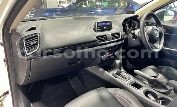 Sayi Na hannu Mazda 3 White Mota in Maputsoe a Leribe Sayi Na hannu Mazda 3 White Mota in Maputsoe a Leribe