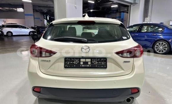 Sayi Na hannu Mazda 3 White Mota in Maputsoe a Leribe Sayi Na hannu Mazda 3 White Mota in Maputsoe a Leribe