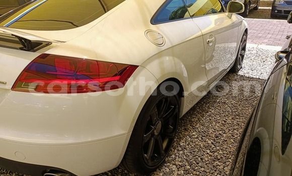 Sayi Na hannu Toyota IST White Mota in Maputsoa a Leribe Sayi Na hannu Toyota IST White Mota in Maputsoa a Leribe