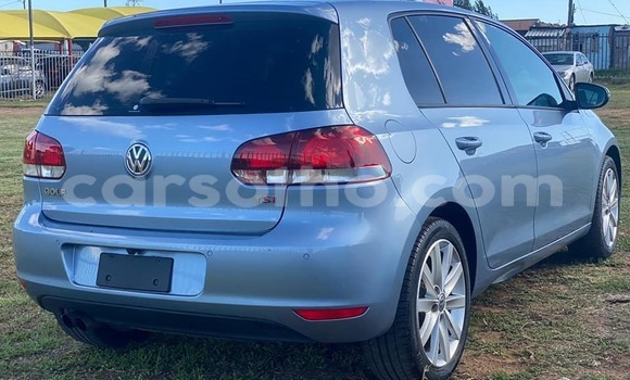 Sayi Na hannu Volkswagen Golf Blue Mota in Import - Dubai a Maseru Sayi Na hannu Volkswagen Golf Blue Mota in Import - Dubai a Maseru